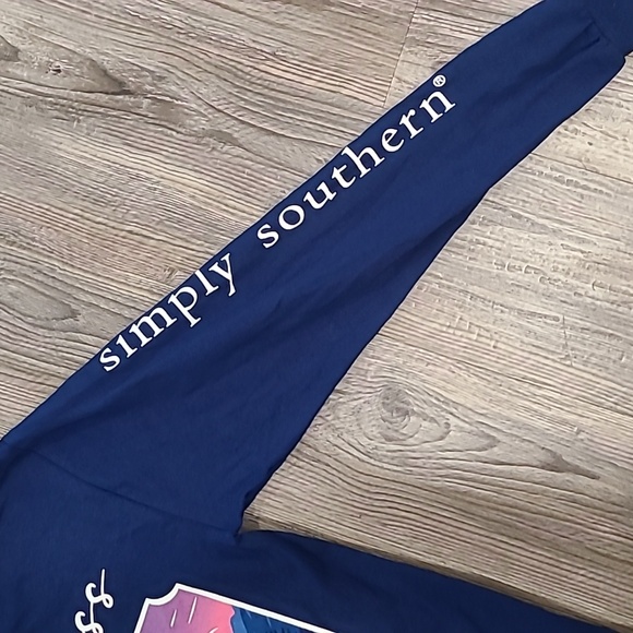 Simply Southern LIGHT UP the DARKNESS Navy Long Sleeve Top Size Small - Picture 3 of 7